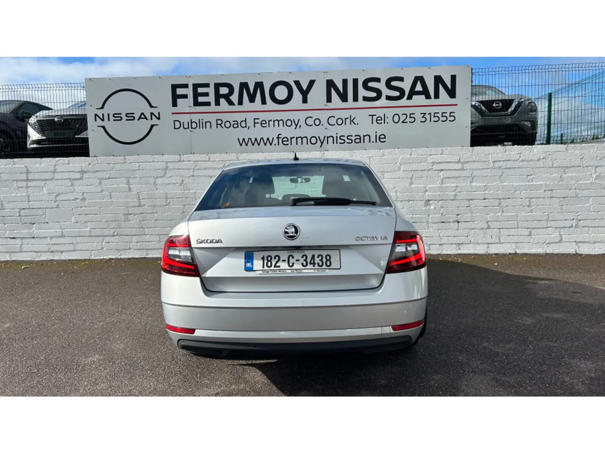 Skoda Octavia LOW MILEAGE STYLE 1.6 TDI 115HP - Image 3