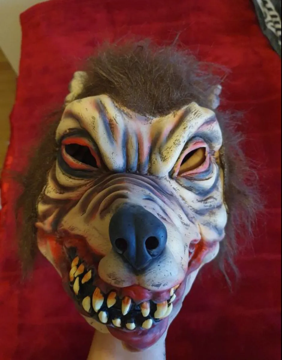 Halloween mask - Image 1