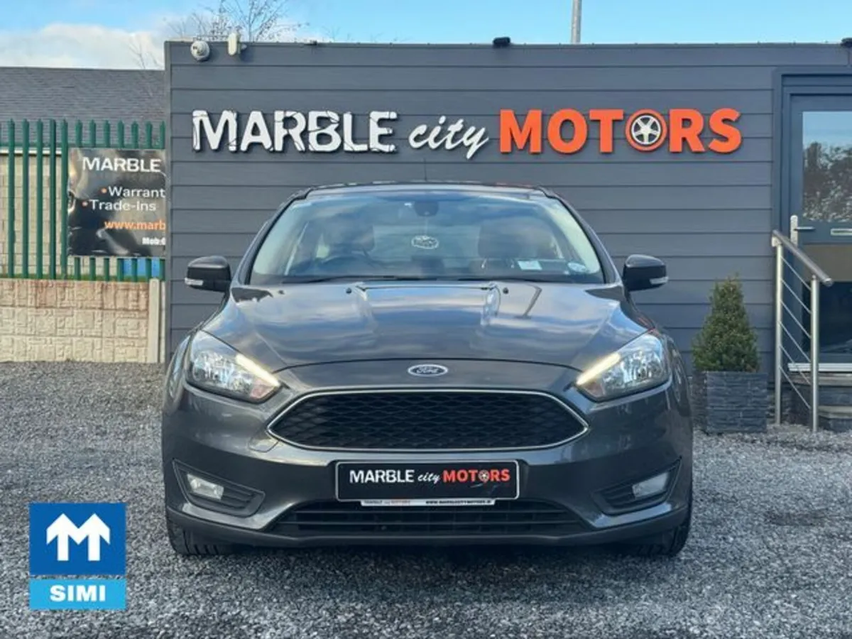 Ford Focus Zetec 5DR 1.5TD 95PS 6SPD 4DR - Image 3