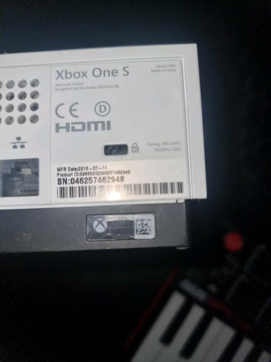 Xbox One S + SeaGate 8TB hardrive - Image 3