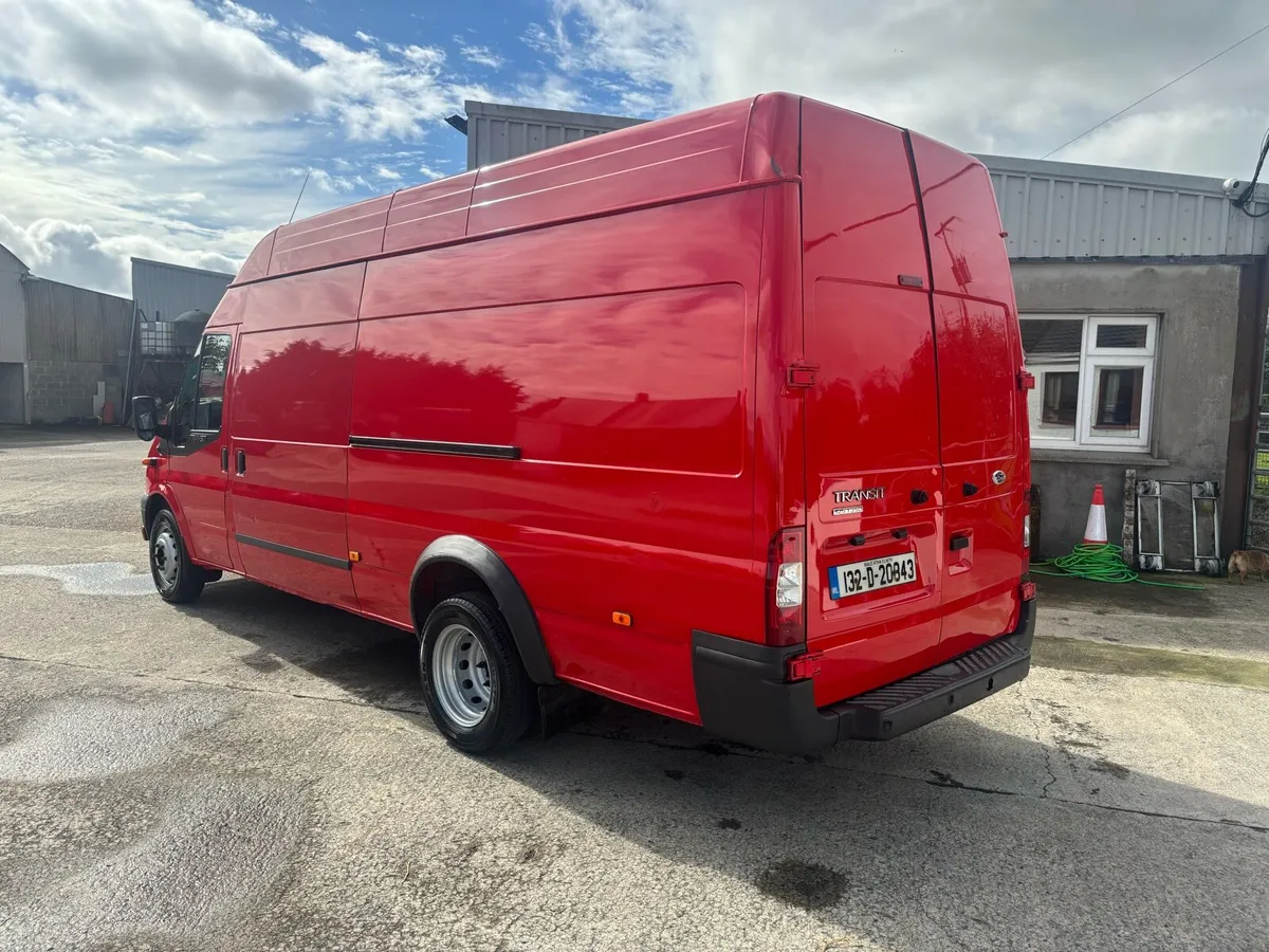 Ford Transit - Image 4