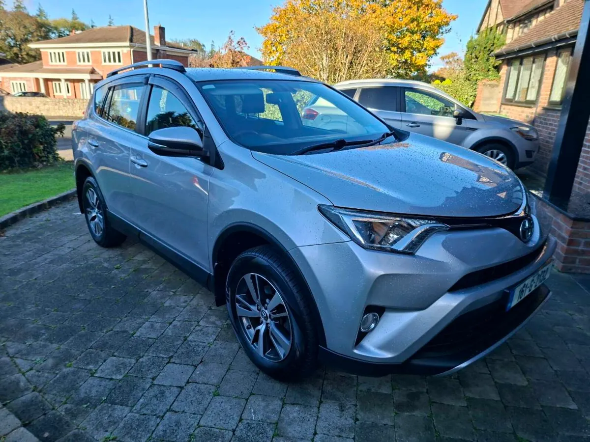 TOYOTA RAV 4 2016 ONLY 142000 KLMS VERY CLEAN - Image 1