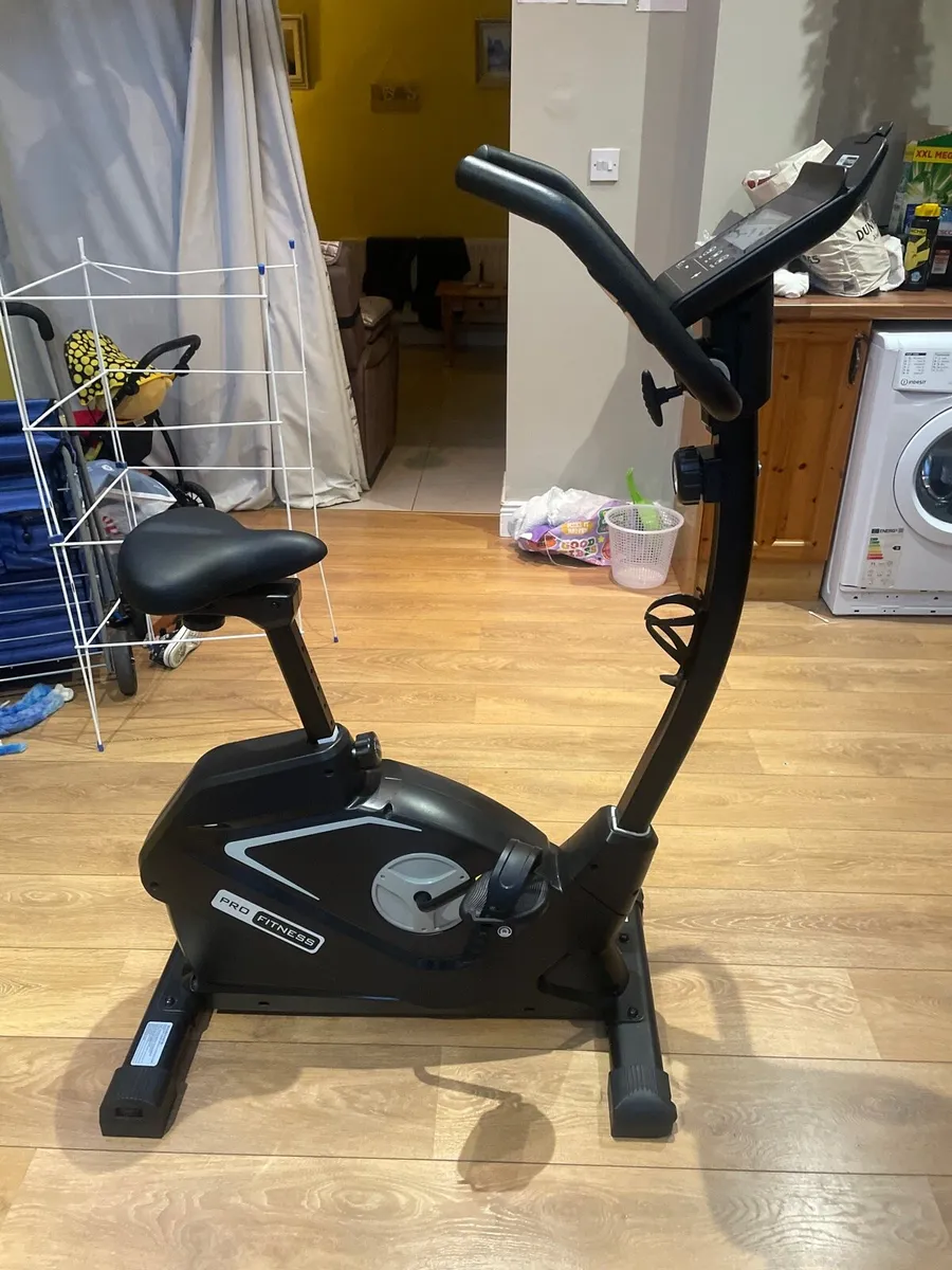 Exercise bike - Image 2