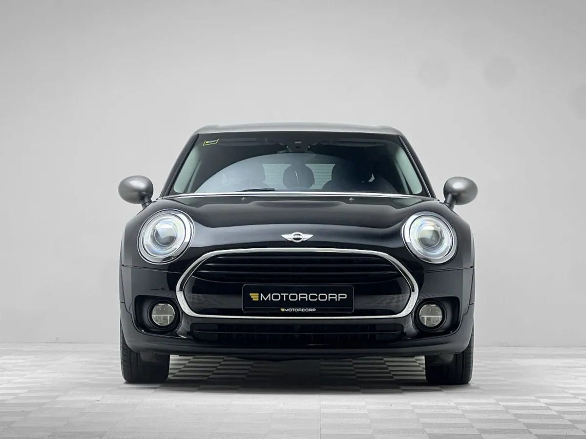 Mini Cooper CLUBMAN COOPER 1.5 - Image 2