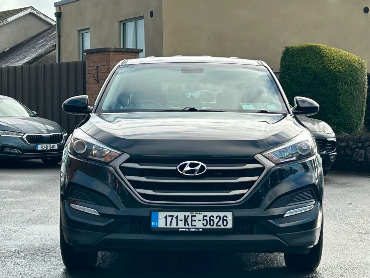 Hyundai Tucson 1.7 S BLD 116PS 5DR *LOW KMS* - Image 2
