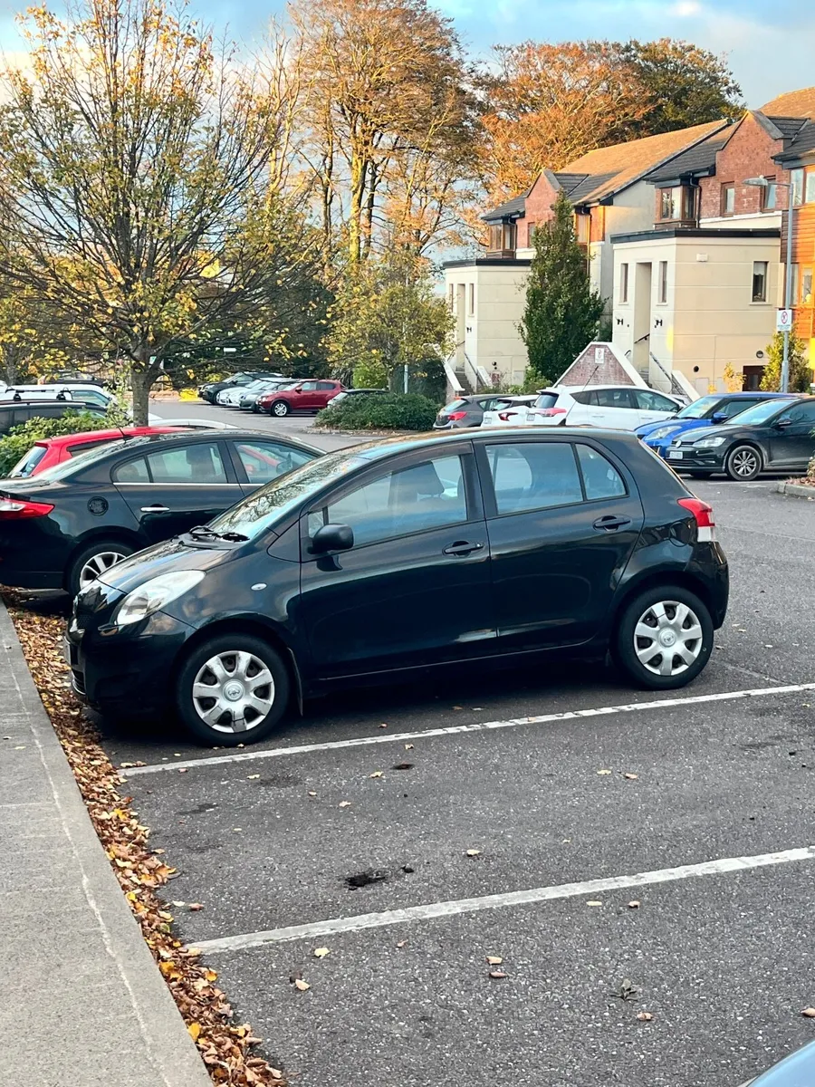 Toyota Yaris 2010 - Image 1