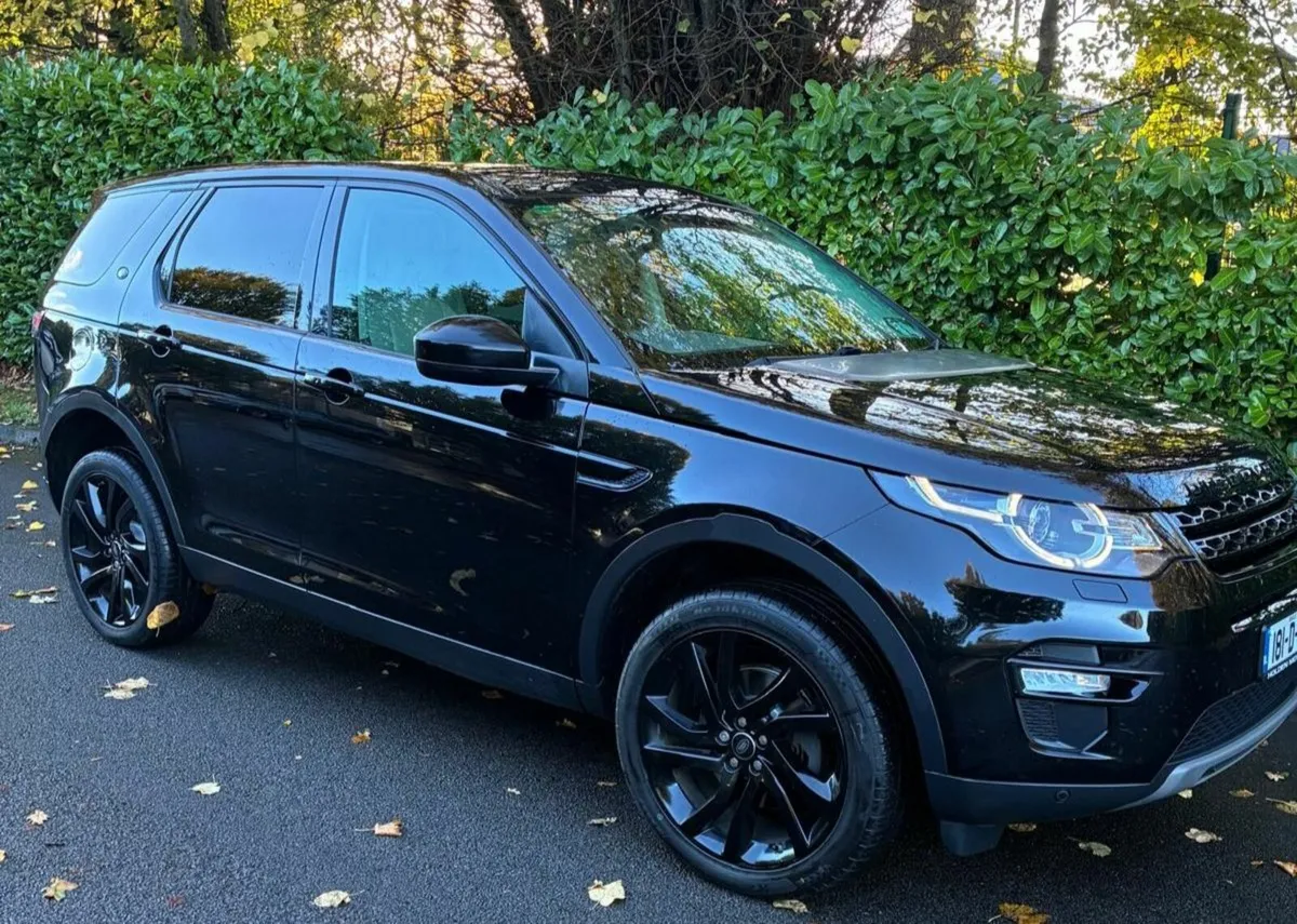 Land Rover Discovery Sport HSE 7 Seater - Image 1