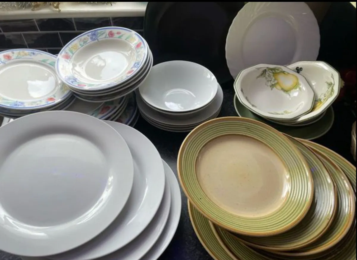 Dishes plates - Image 1