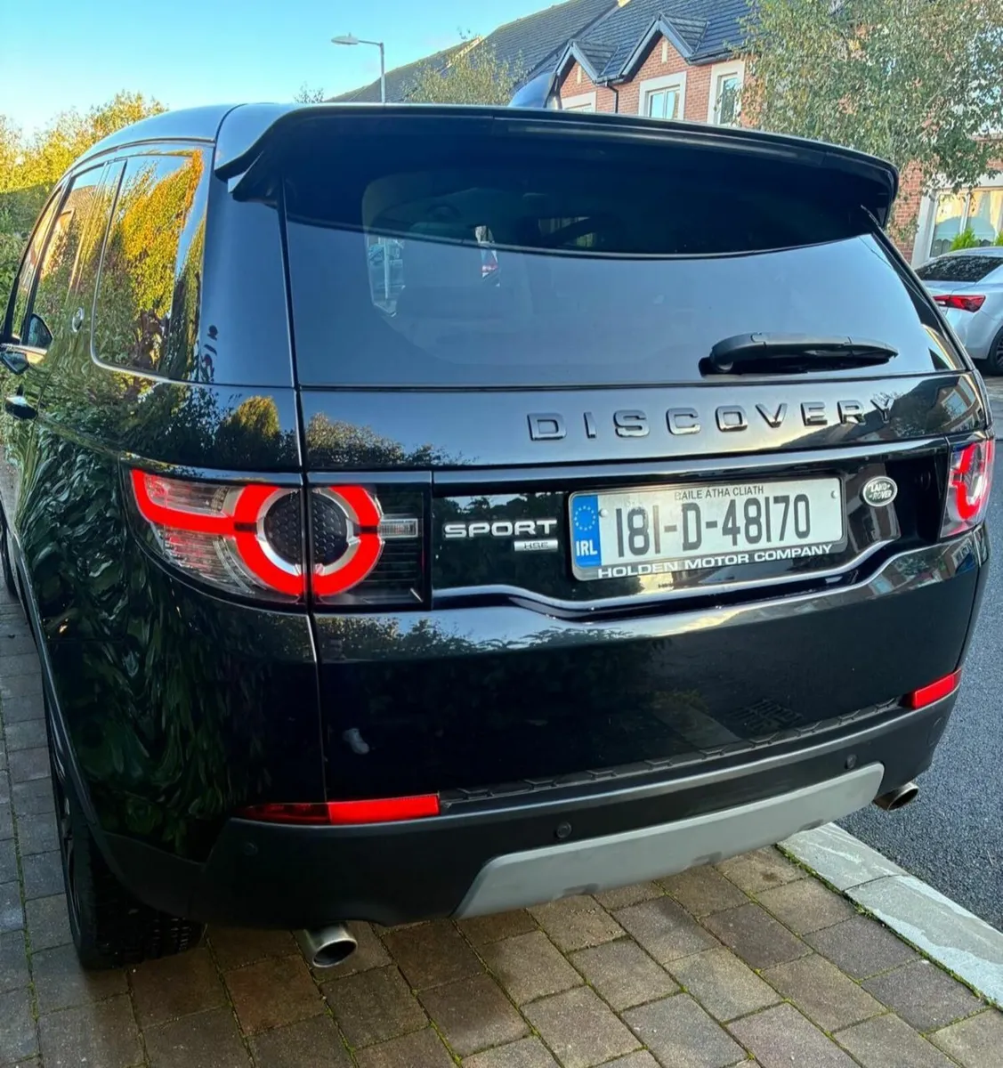 Land Rover Discovery Sport HSE 7 Seater - Image 4