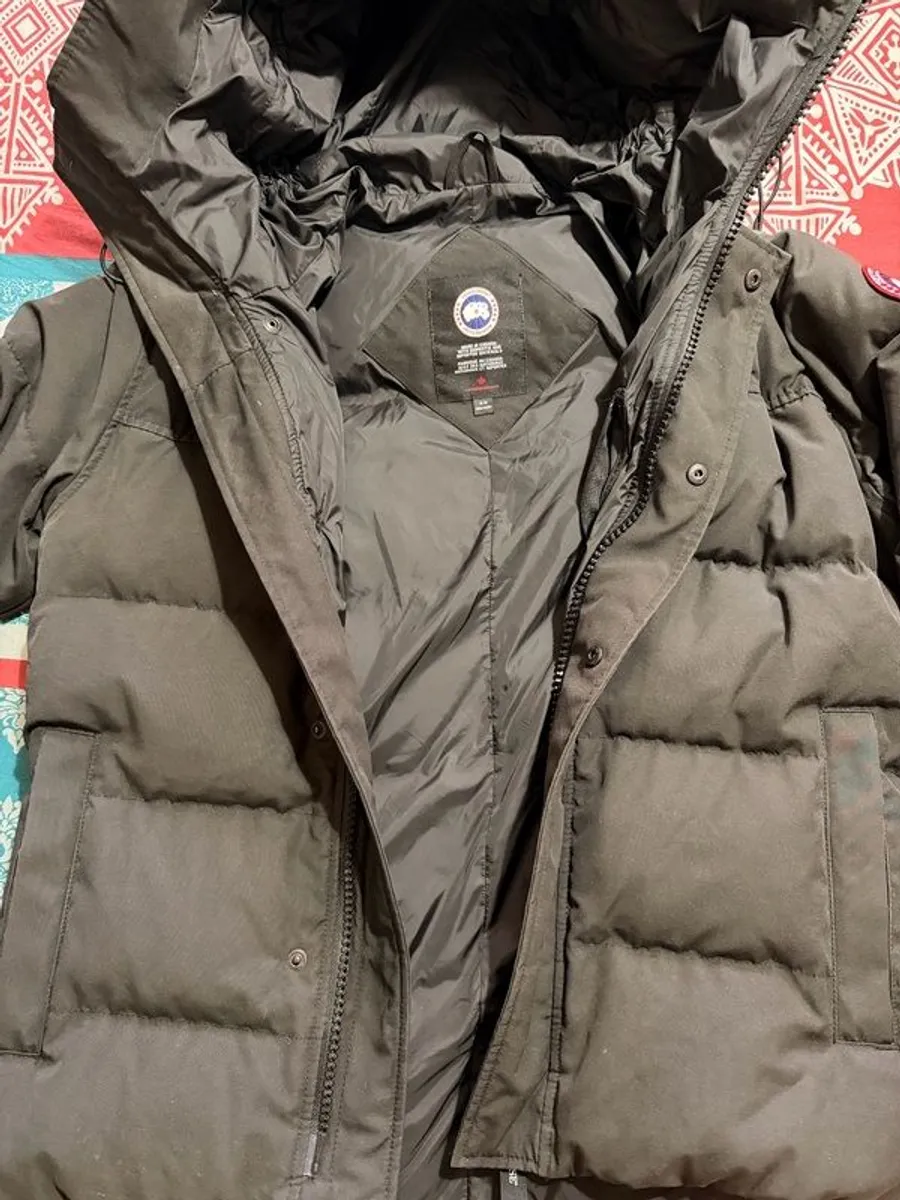 CANADA GOOSE Authentic Size M Parka Jacket Original - Image 2