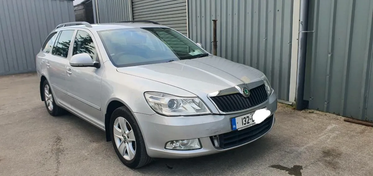 132 SKODA OCTAVIA ESTATE - Image 1
