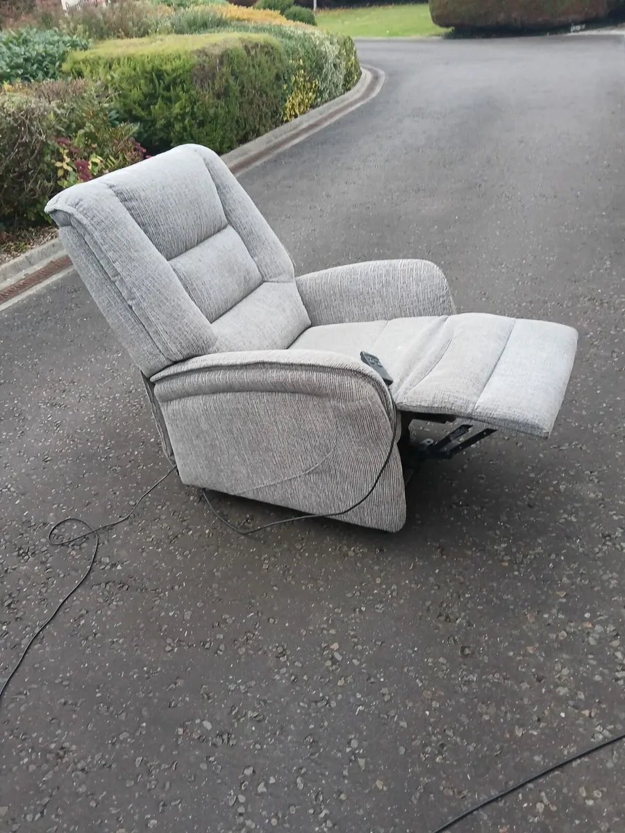 **Electric armchair ** - Image 1