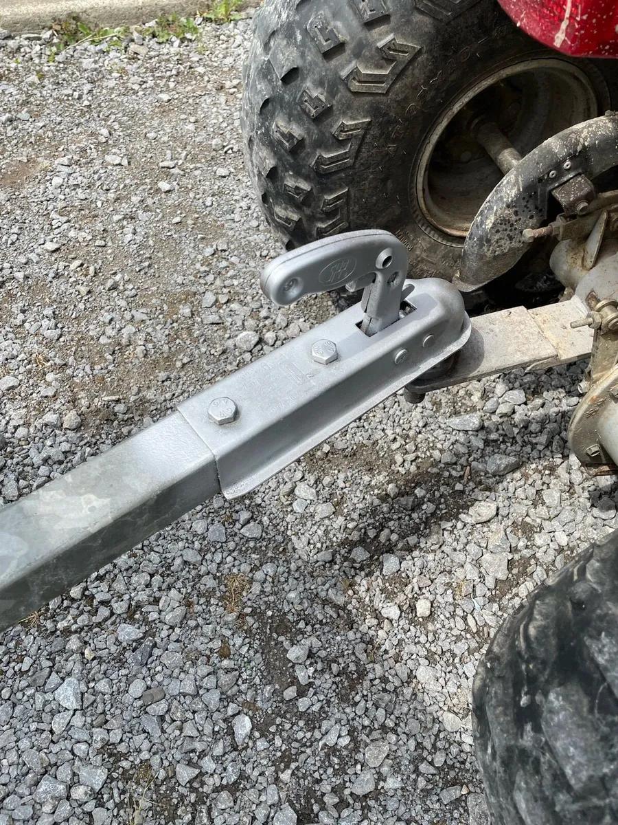 Dog Trailer - Image 2