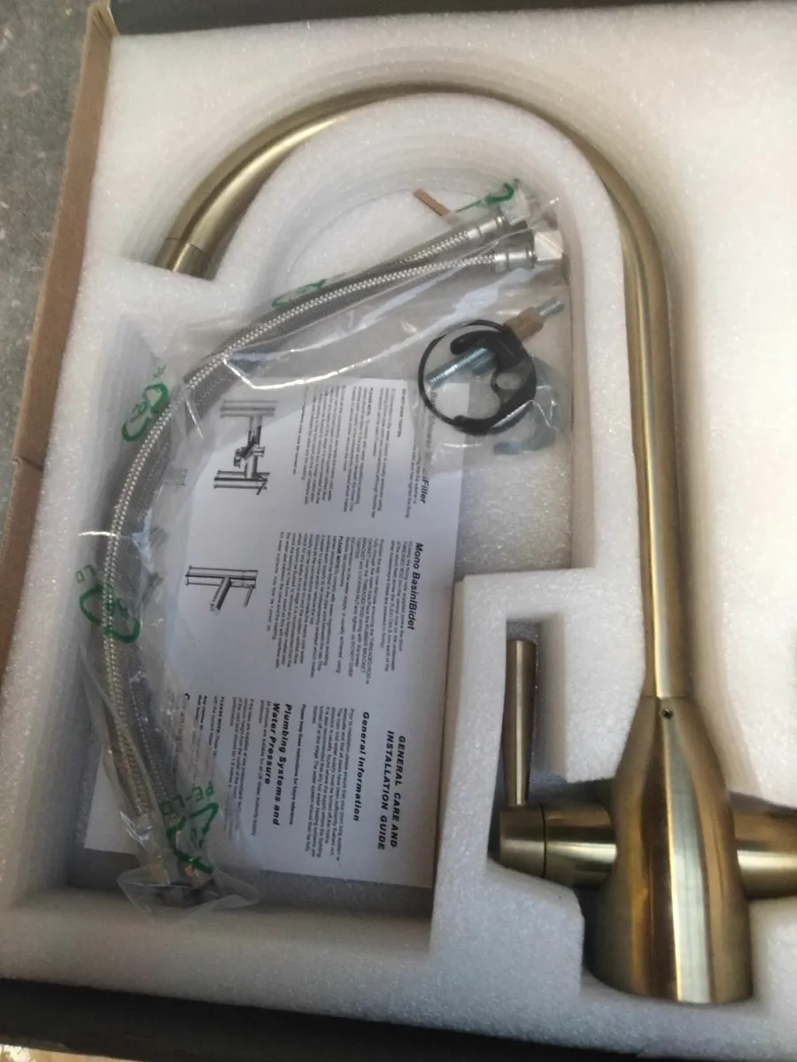 Brass mixer tap - Image 3