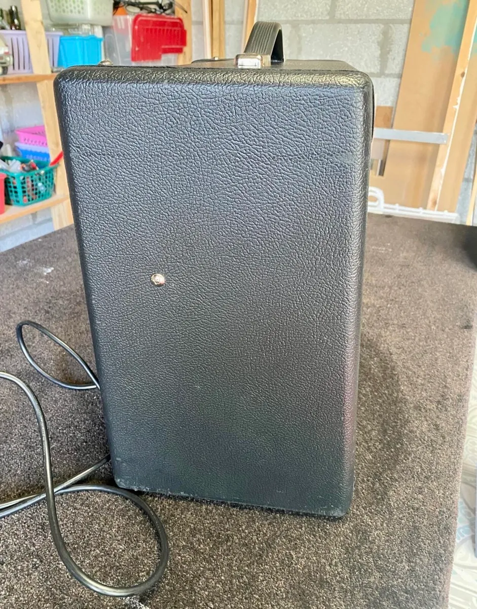 Fender Blues Junior IV Valve Guitar Amp - Image 3