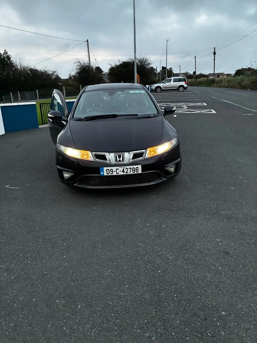 Car - Image 1