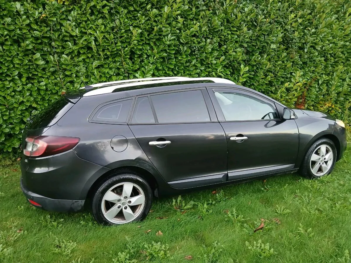 Renault Megane Estate - Image 2