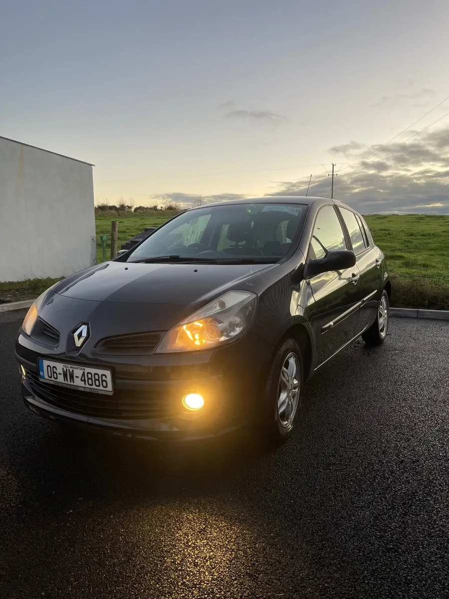 Renault Clio 2006 - Image 1