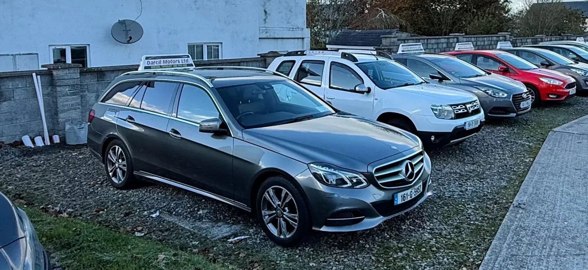 16 Mercedes-Benz E-Class - Image 1