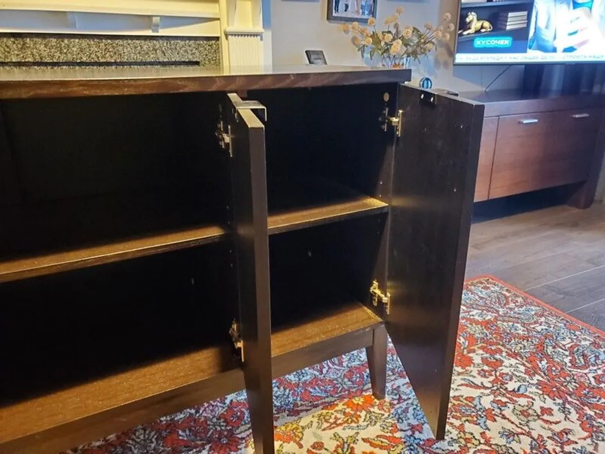 Sideboard - Image 3