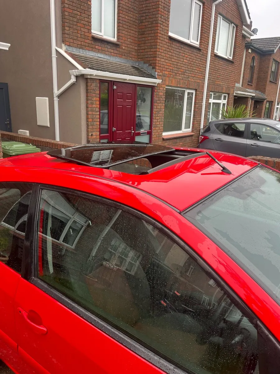 Ford Fiesta Zetec - Image 3