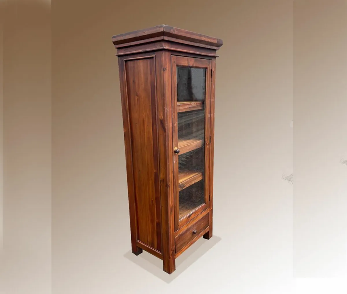 Display cabinet. - Image 1