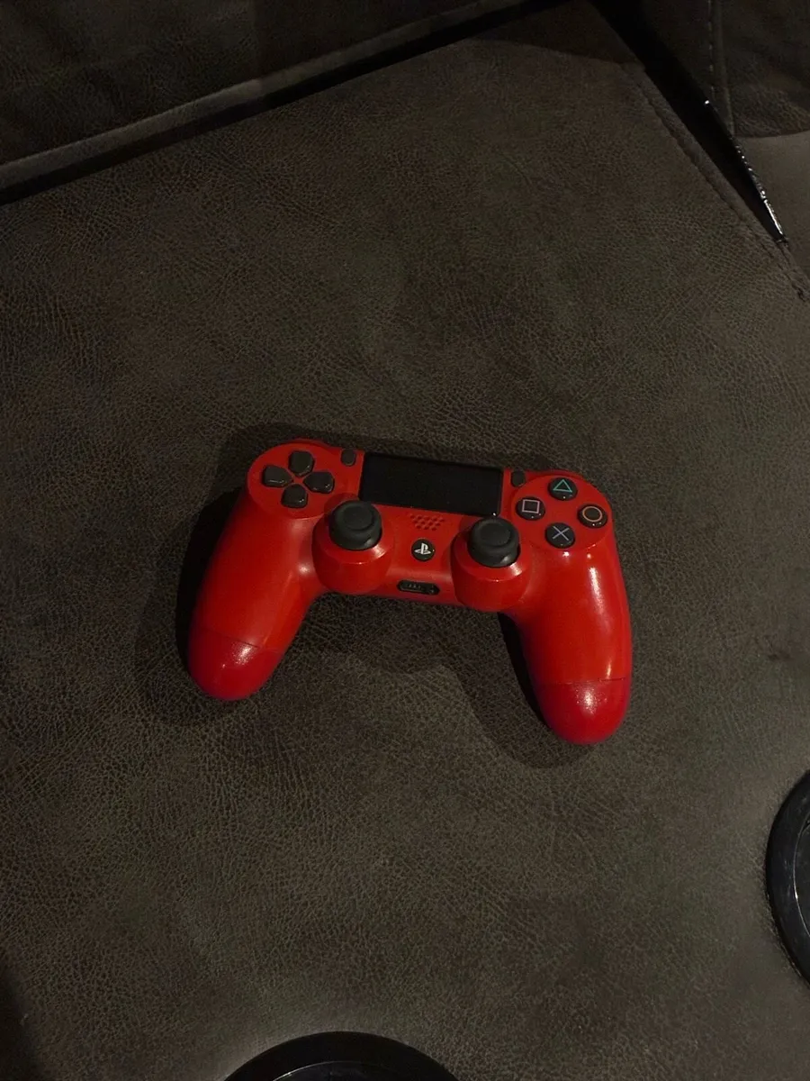 PlayStation DUALSHOCK 4 Controller - Image 3