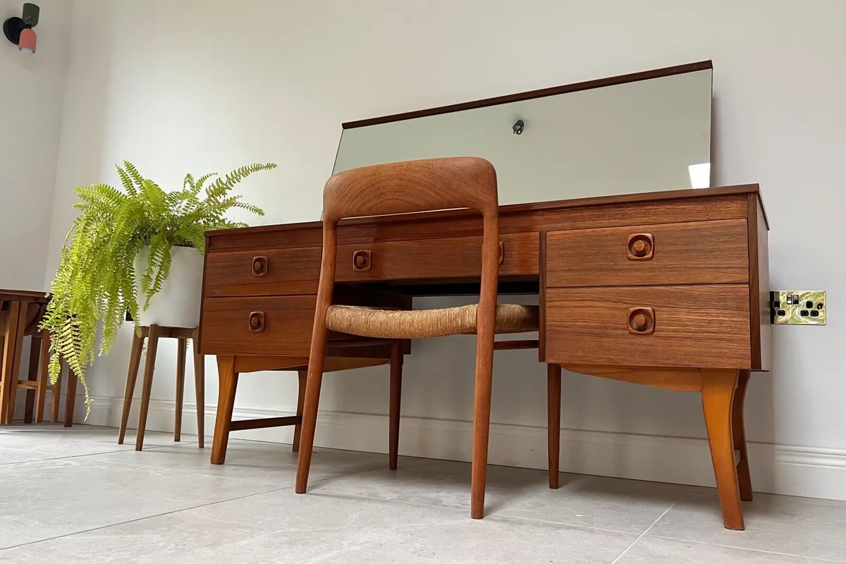 Teak mid century vintage dressing table retro - Image 1