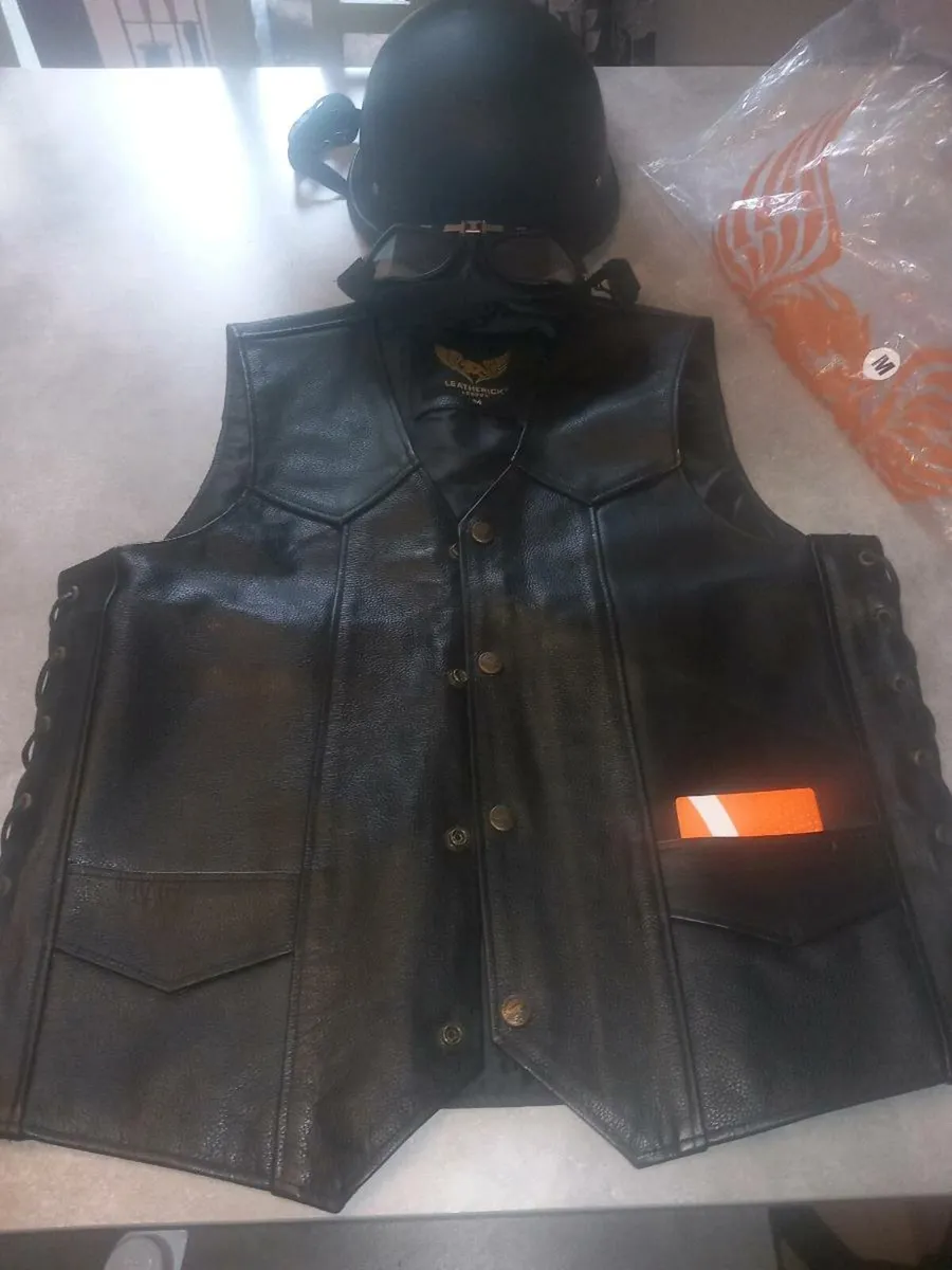 Motorbike gear - Image 1