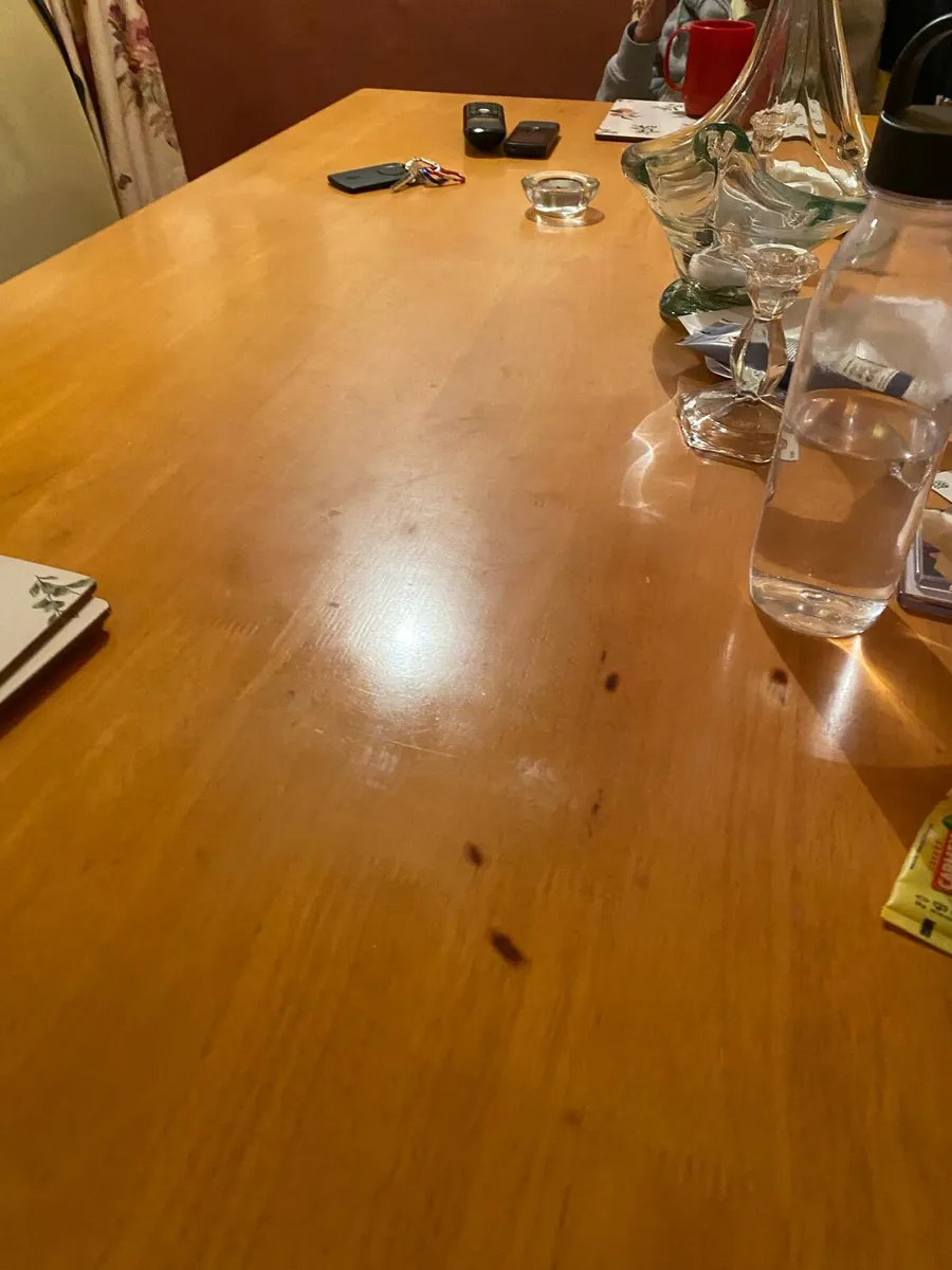 Kitchen table - Image 3