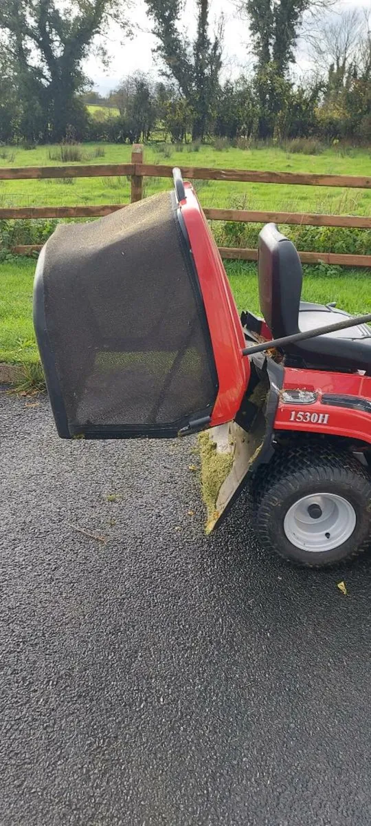 Mountfield 1530H Ride-on Lawnmower - Image 2