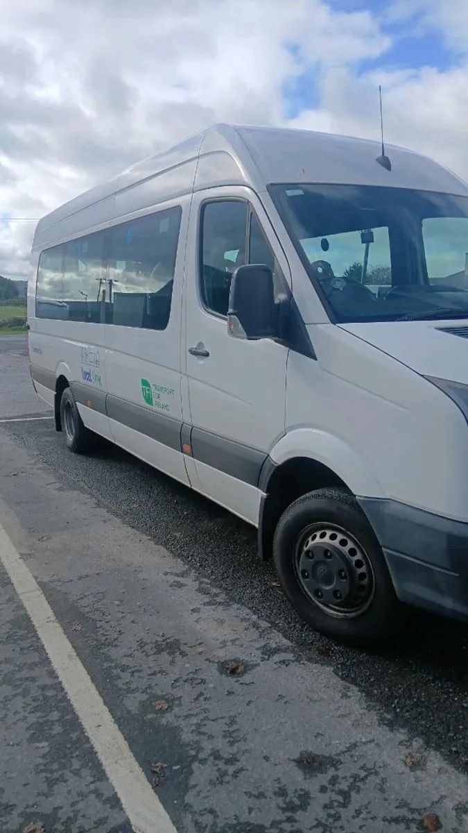 142 vw crafter 16seat plus driver plus wheelchair - Image 2