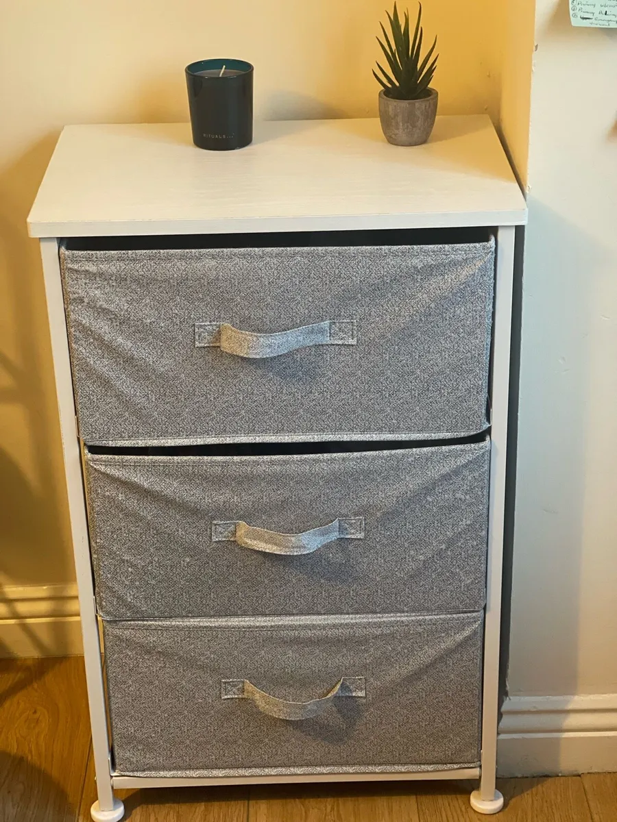 Storage unit - Image 2