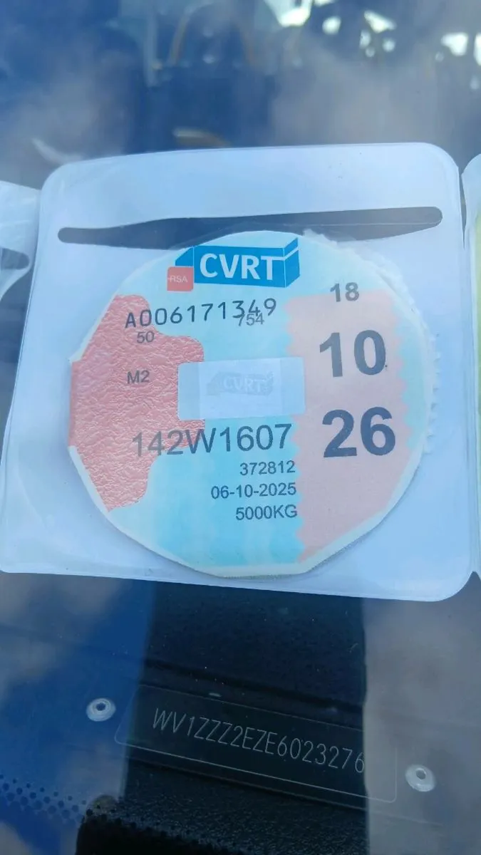 142 vw crafter 16seat plus driver plus wheelchair - Image 4