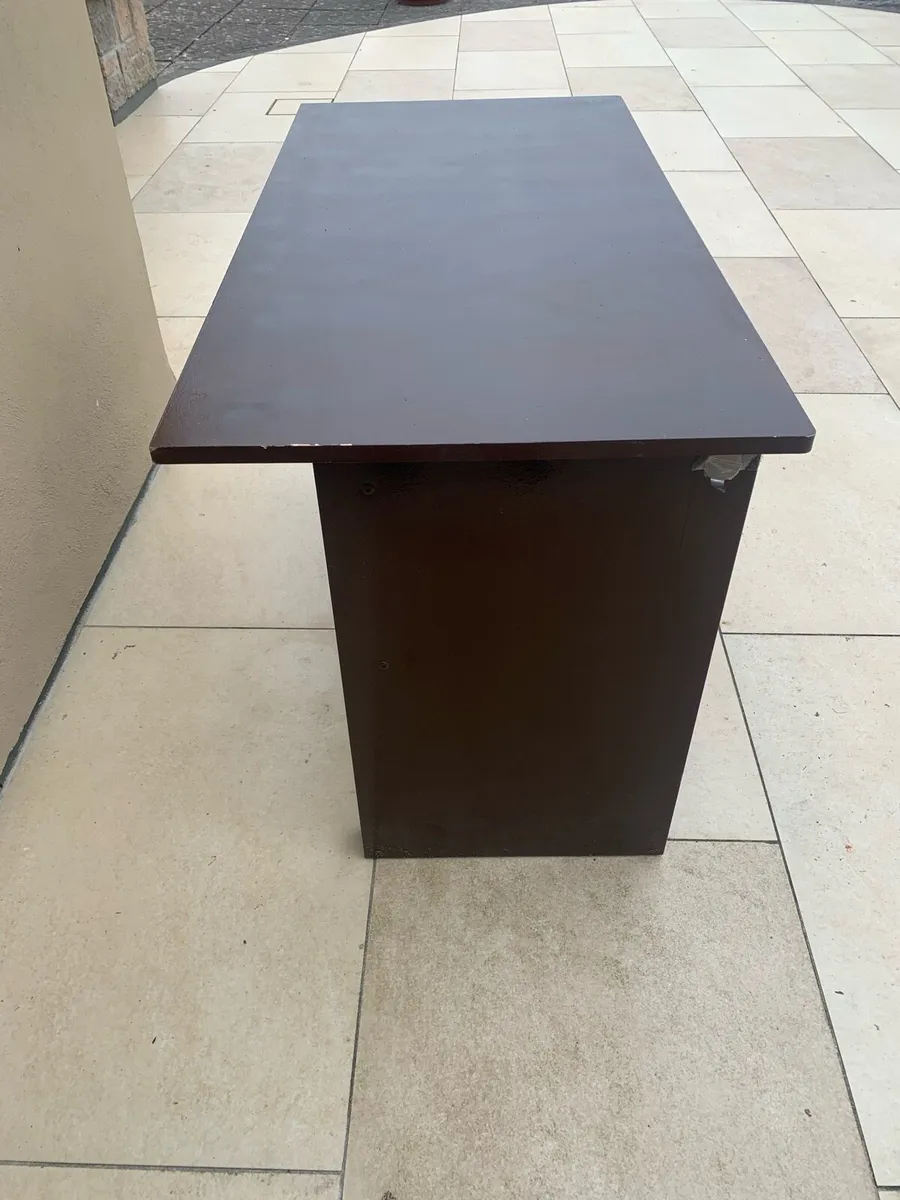 Desk - Image 2