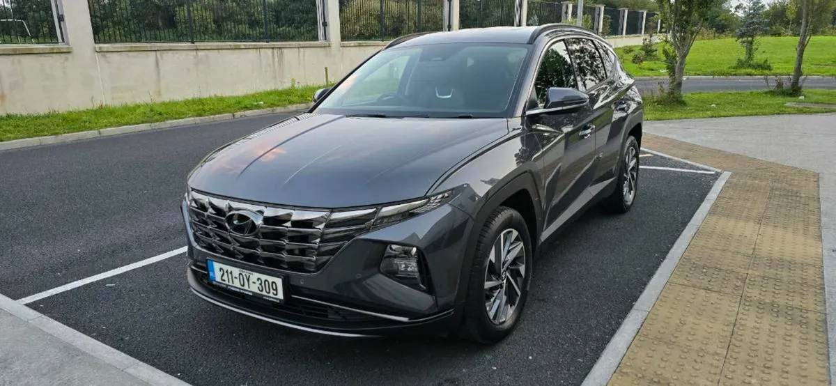 Hyundai Tucson Executive Plus 1.6 Diesel - Image 3