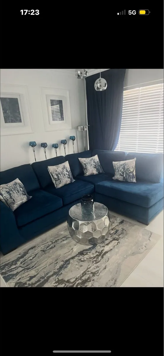 Right hand corner sofa for sale - Image 1