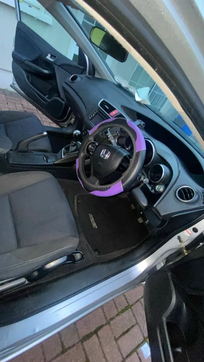 Honda  civic  1.6 diesel - Image 4