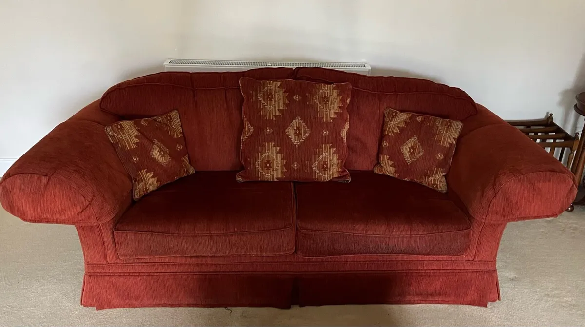 3 seater sofa & single chair - Image 1