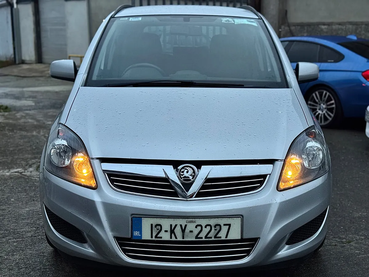 ⚫️Vauxhall Zafira 2012 LOW KM’S 7-SEATER⚫️ - Image 2