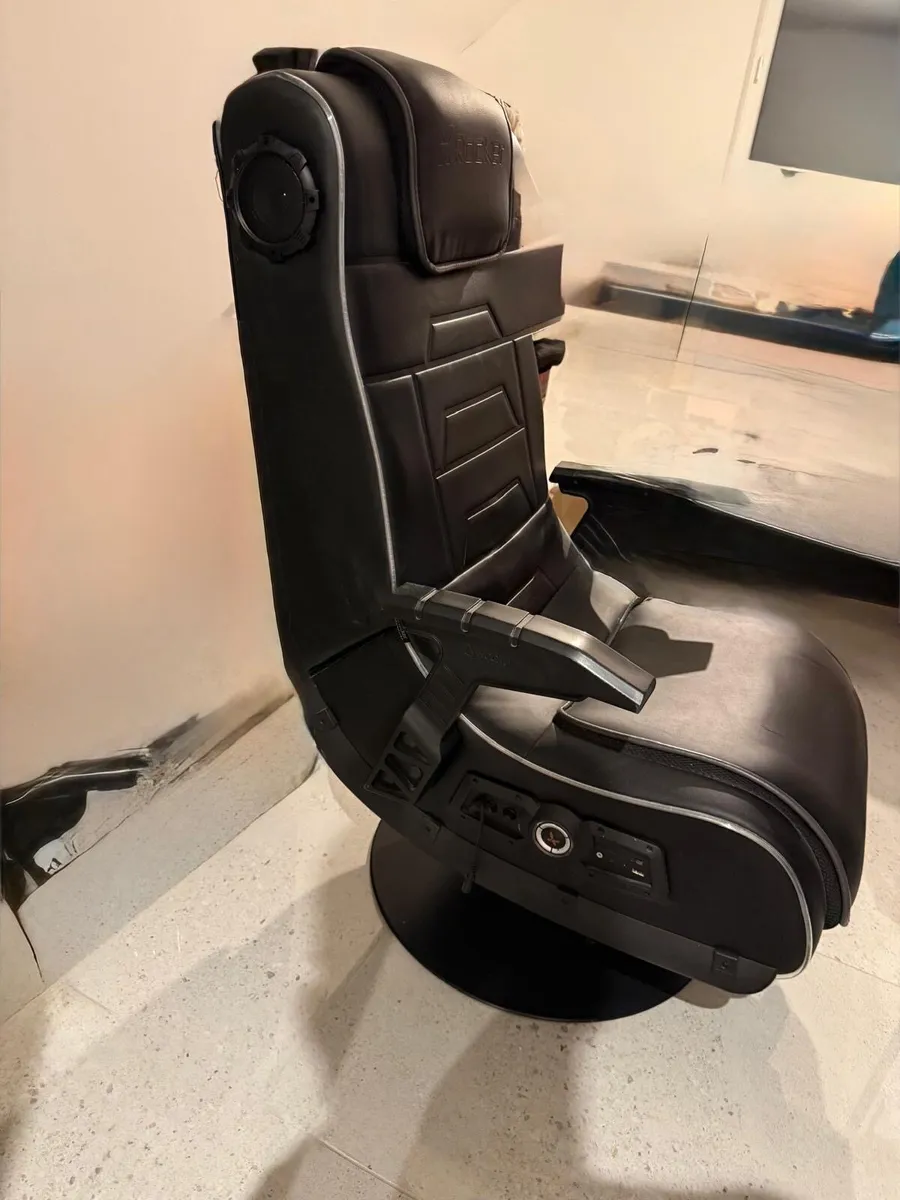XRocker gaming chair - Image 2