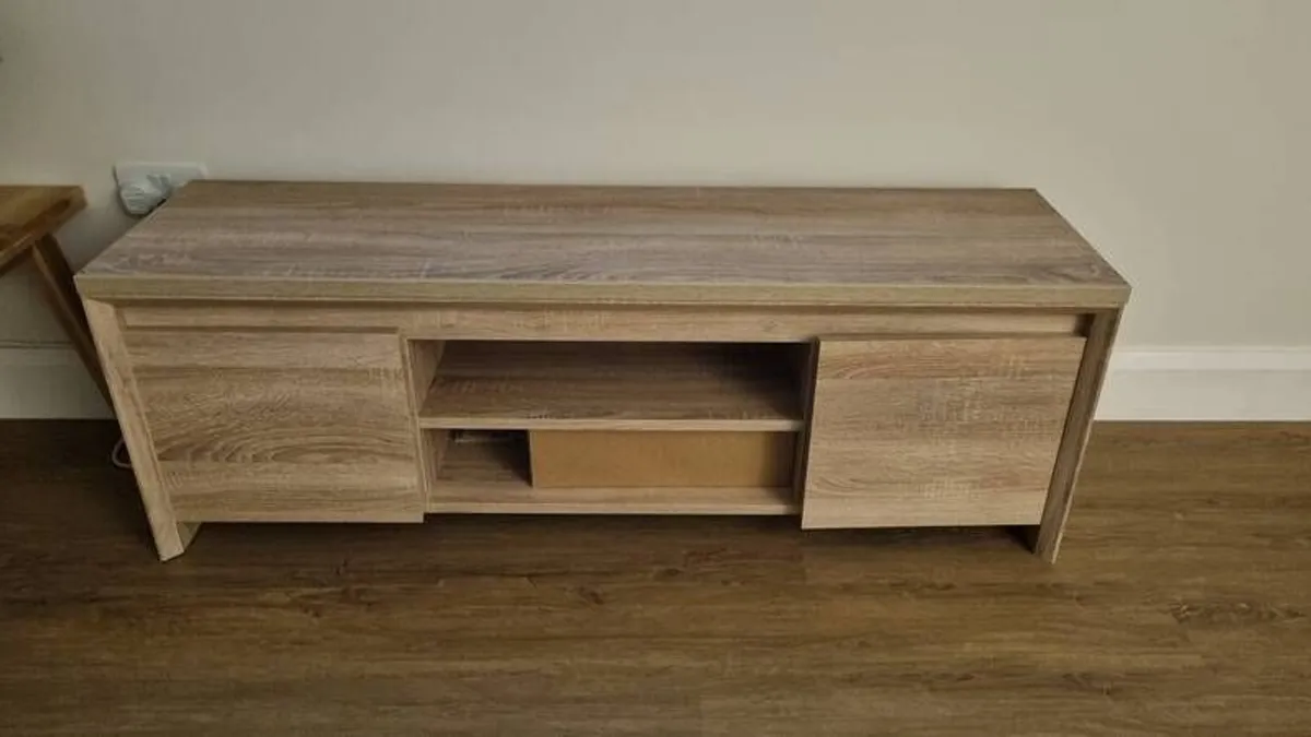 TV unit - Image 1