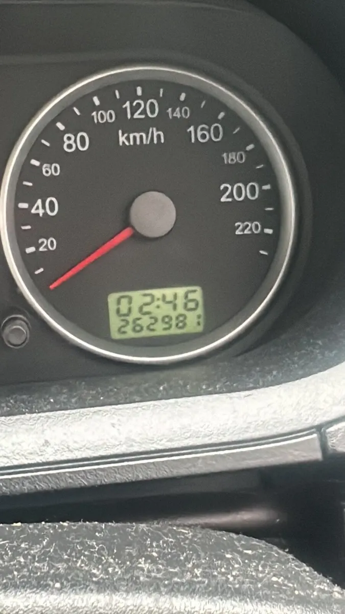 Ford Fiesta 2005 - Image 2