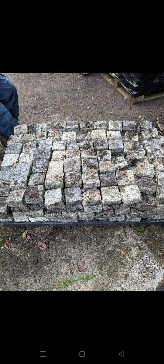 Granite Cobbles/Sets - Image 1