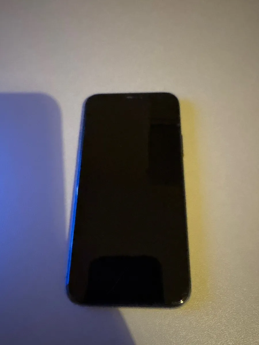 iPhone 11 Pro - Image 2