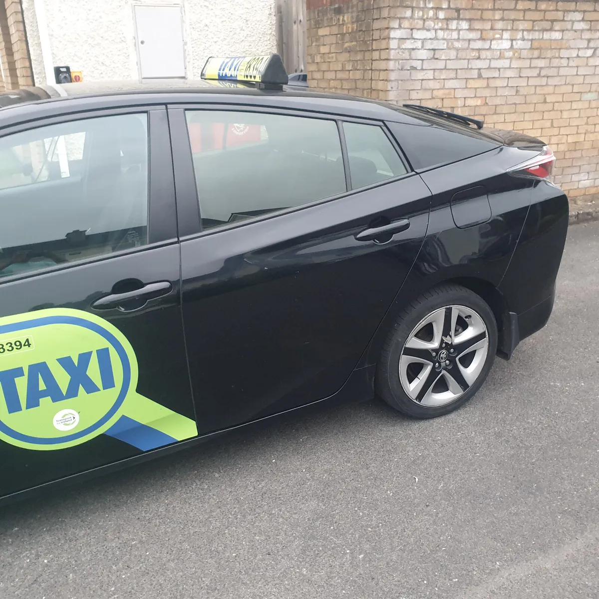 Taxi for rent - Image 3