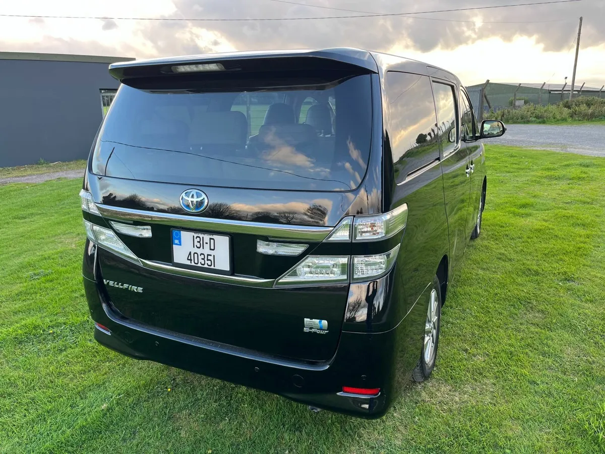 Toyota Vellfire 2013 - Image 2