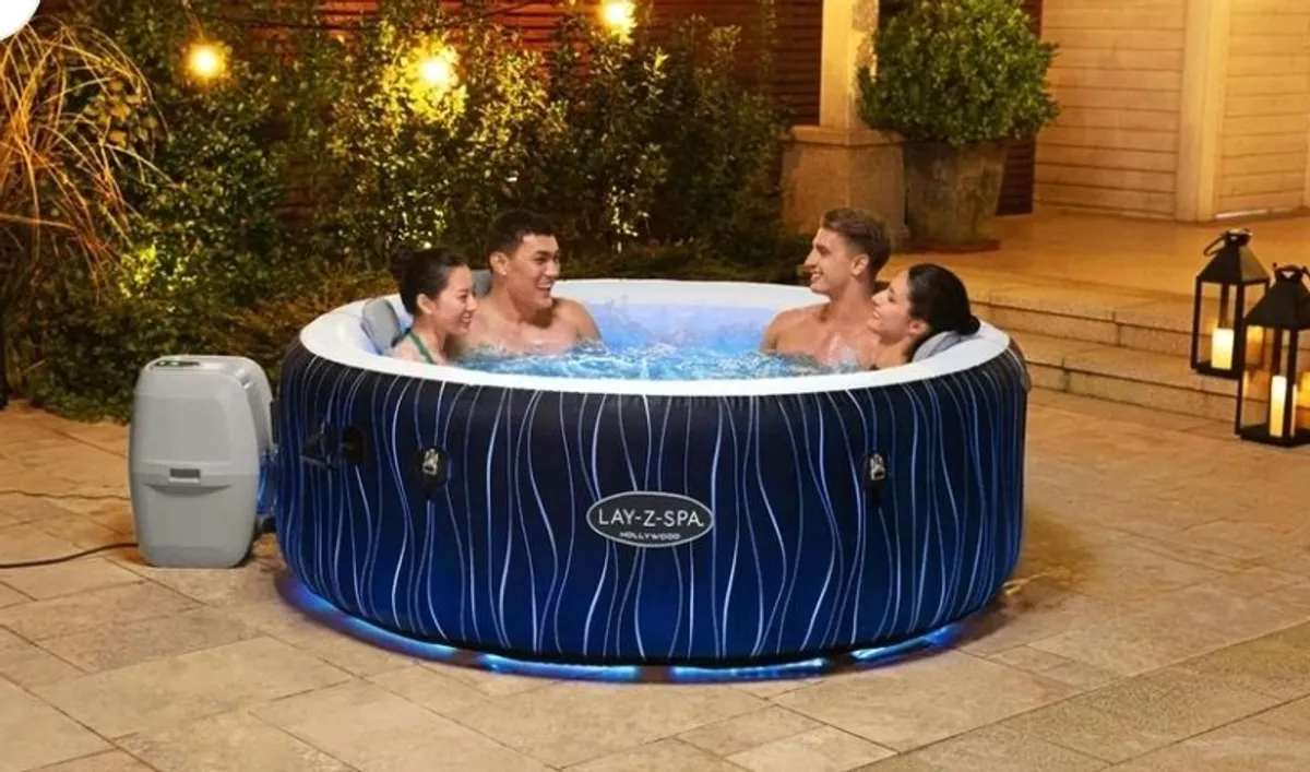 lazy spa hollywood hot tub - Image 2