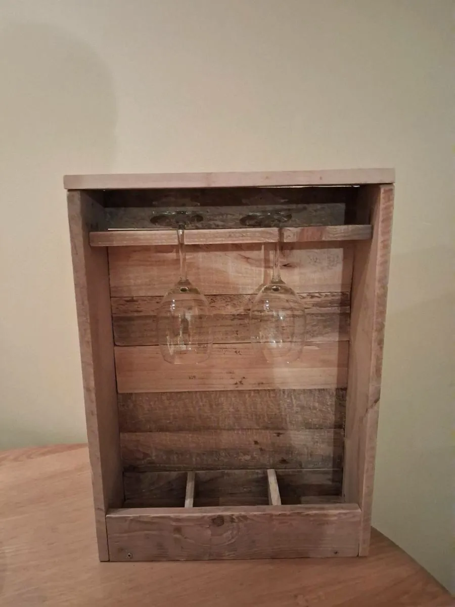 Wine bottle and glass holder - Image 3