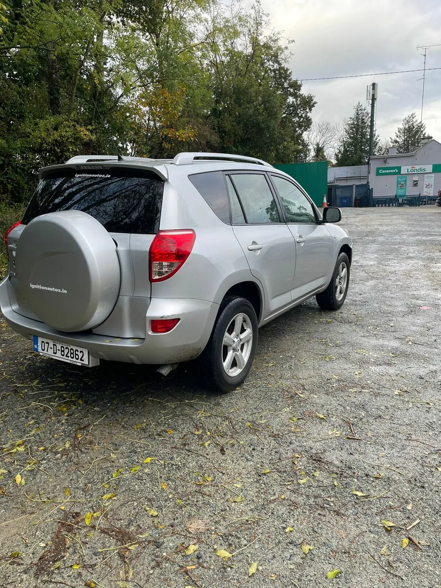 Toyota rav4 - Image 2